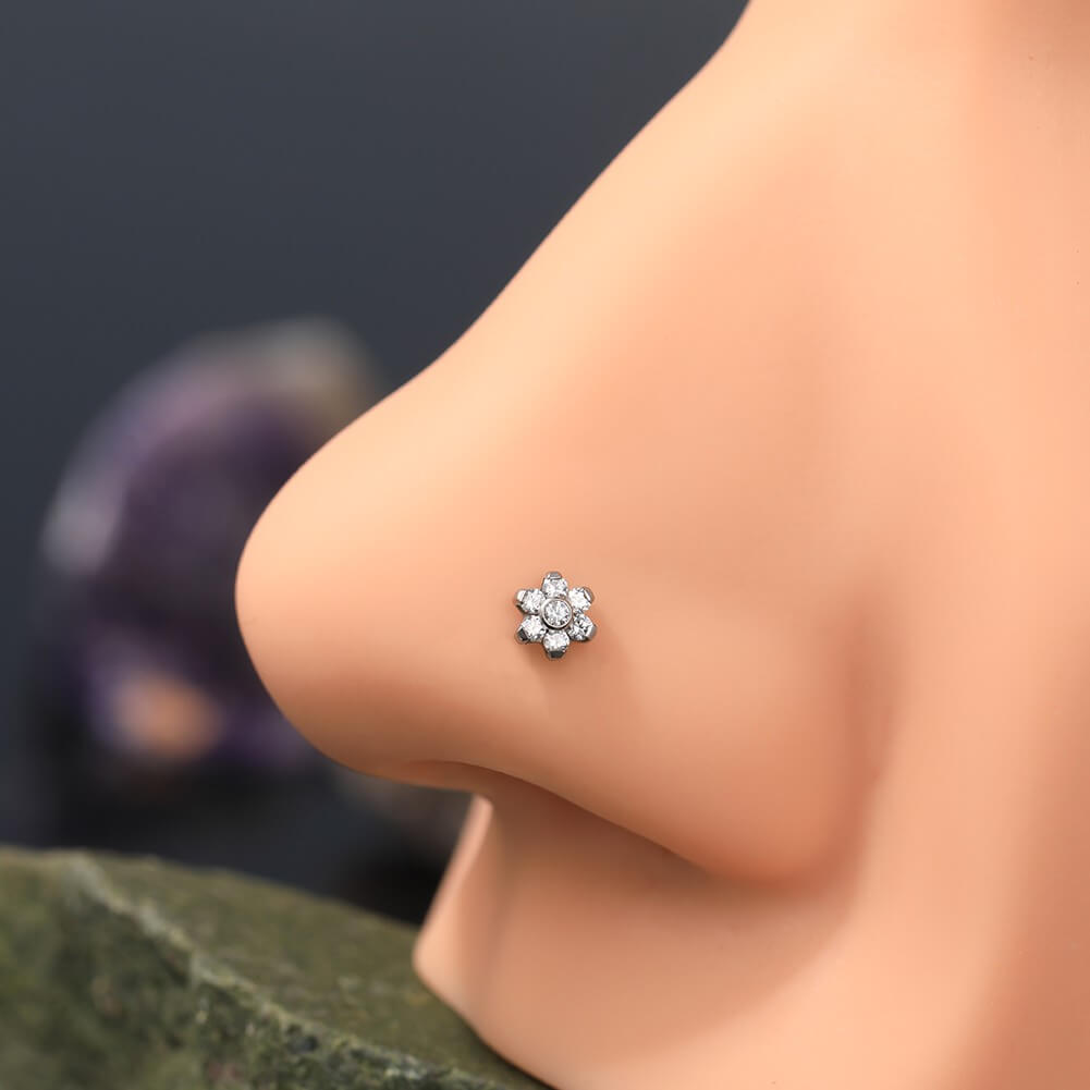 Diamond nose piercing of 585 yellow gold - flower with brilliant in clear  hue | Jewelry Eshop